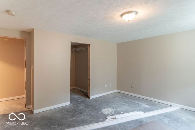 711 Bluff Creek Drive, Fortville, IN 46040