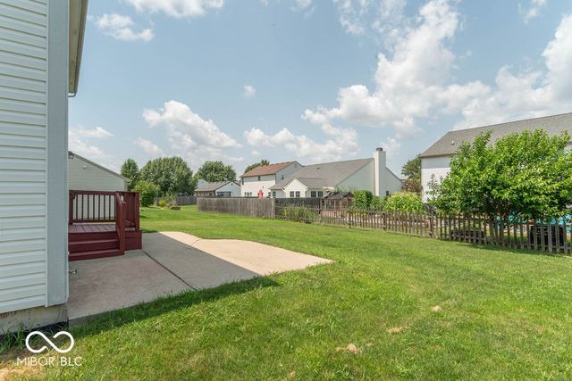 711 Bluff Creek Drive, Fortville, IN 46040