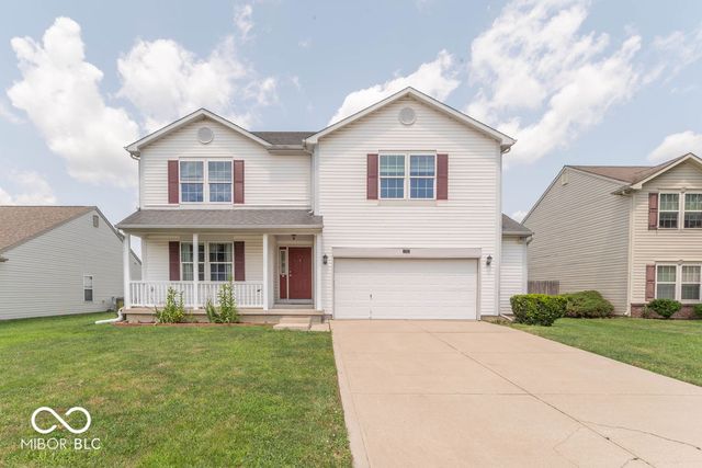 711 Bluff Creek Drive, Fortville, IN 46040