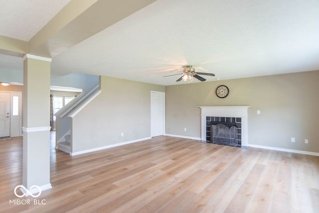 711 Bluff Creek Drive, Fortville, IN 46040