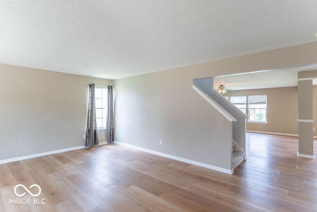 711 Bluff Creek Drive, Fortville, IN 46040