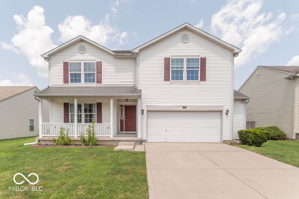711 Bluff Creek Drive, Fortville, IN 46040