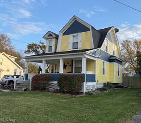 1329 W 7th Street, Lorain, OH 44052