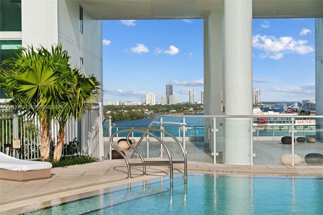 900 Biscayne Blvd 4006, Miami, FL 33132