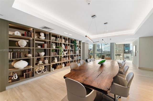 900 Biscayne Blvd 4006, Miami, FL 33132