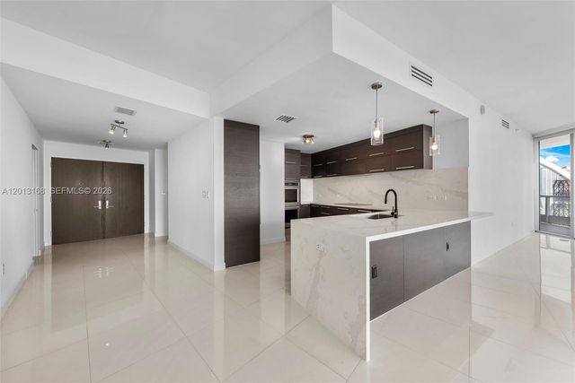 900 Biscayne Blvd 4006, Miami, FL 33132
