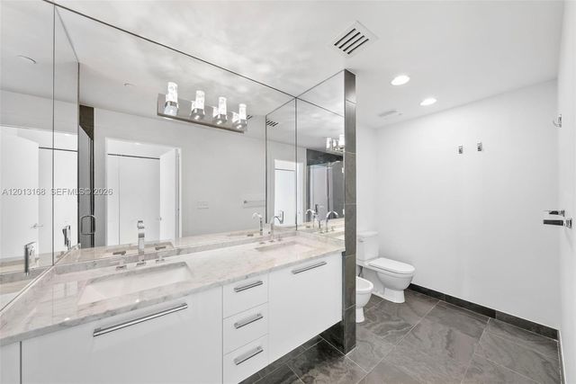 900 Biscayne Blvd 4006, Miami, FL 33132