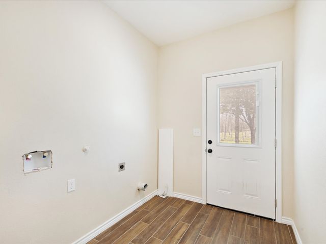 865 County Road 4519, Wolfe City, TX 75496