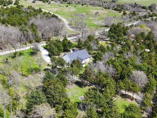 865 County Road 4519, Wolfe City, TX 75496