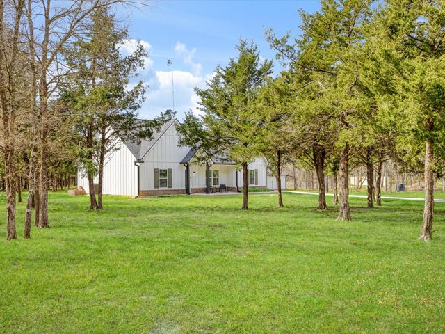 865 County Road 4519, Wolfe City, TX 75496