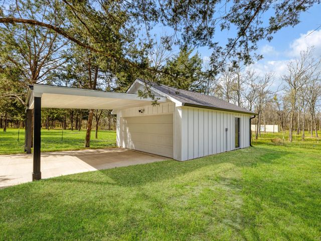 865 County Road 4519, Wolfe City, TX 75496