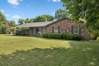 507 Hitt Ln, Goodlettsville, TN 37072