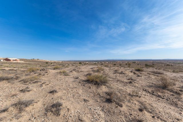1124 8th Street NE, Rio Rancho, NM 87144