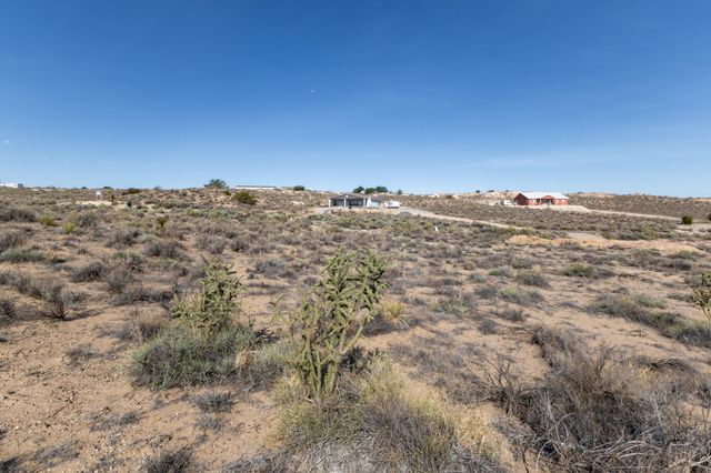 1124 8th Street NE, Rio Rancho, NM 87144
