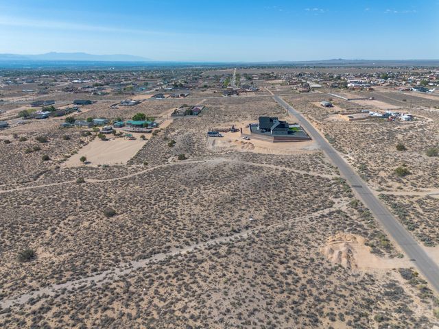 1124 8th Street NE, Rio Rancho, NM 87144