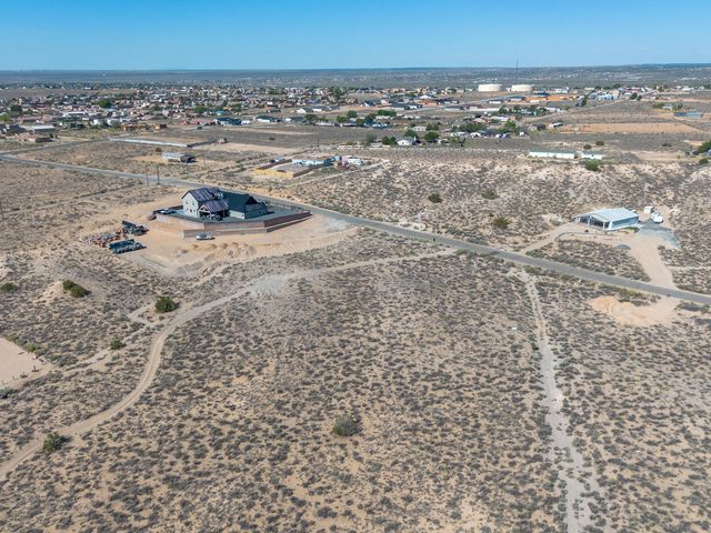 1124 8th Street NE, Rio Rancho, NM 87144