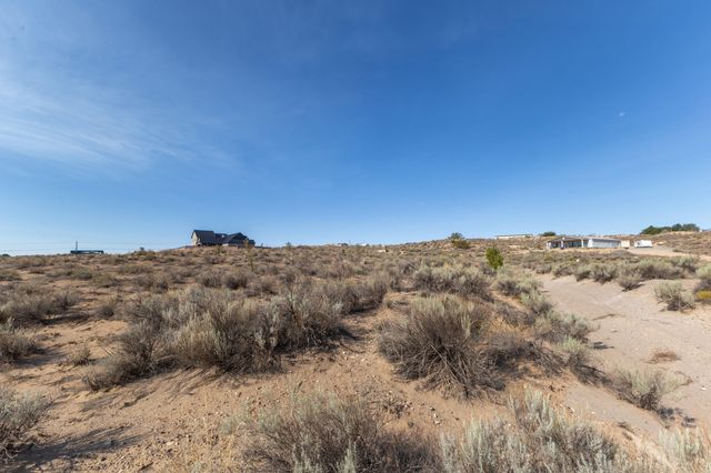 1124 8th Street NE, Rio Rancho, NM 87144