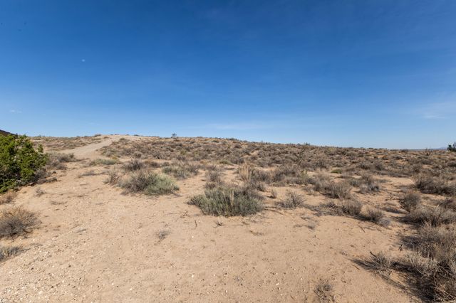 1124 8th Street NE, Rio Rancho, NM 87144