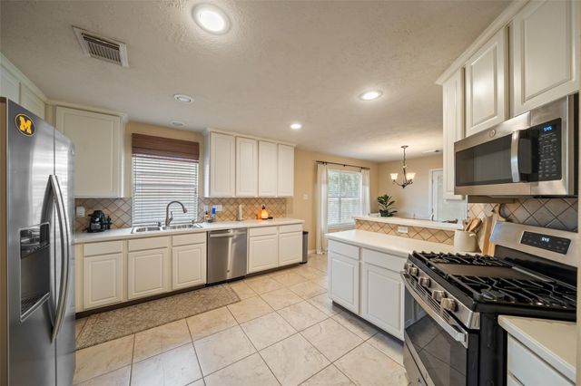 135 S Delta Mill Circle, The Woodlands, TX 77385