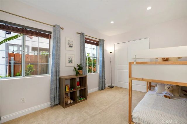 998 Bella Vista Avenue, Pasadena, CA 91107