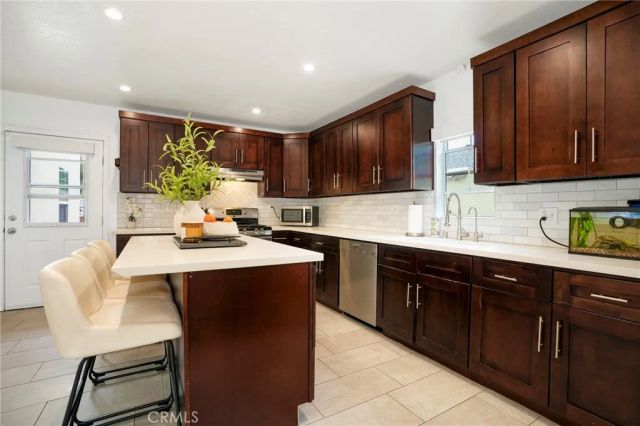 998 Bella Vista Avenue, Pasadena, CA 91107