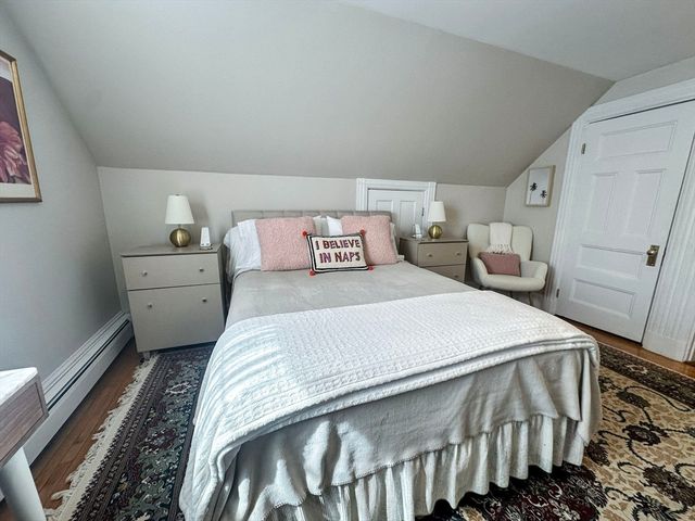 15 Waban 15, Wellesley, MA 02482