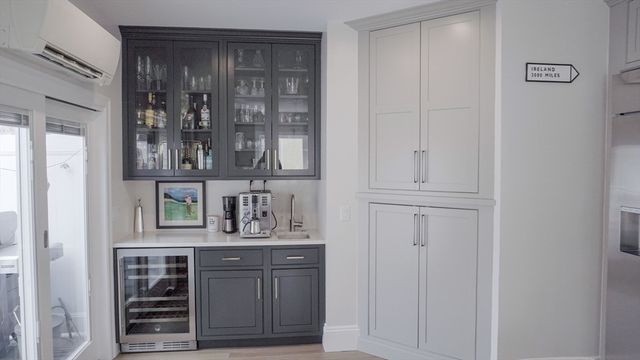 15 Waban 15, Wellesley, MA 02482