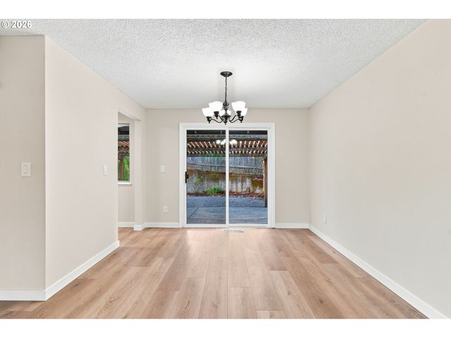 2500 Sw 15TH St, Gresham, OR 97080
