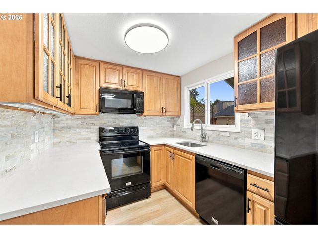 2500 Sw 15TH St, Gresham, OR 97080