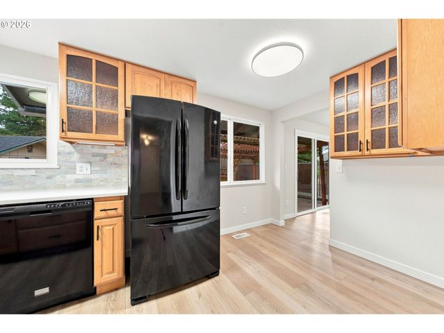 2500 Sw 15TH St, Gresham, OR 97080