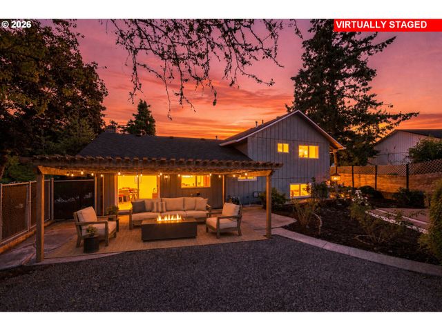 2500 Sw 15TH St, Gresham, OR 97080