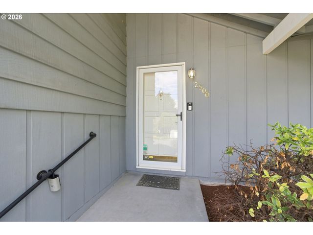 2500 Sw 15TH St, Gresham, OR 97080