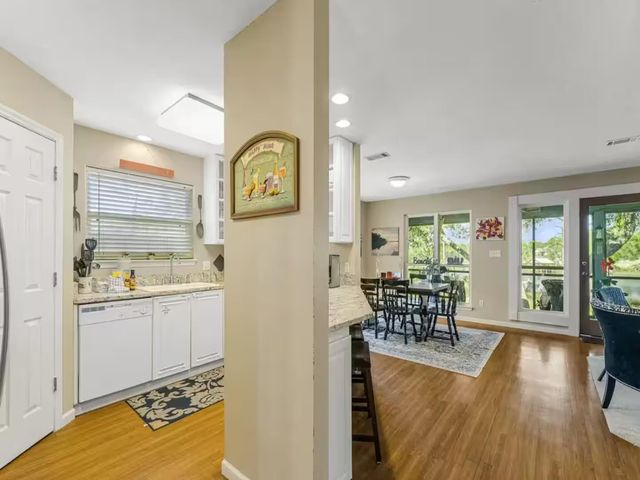 21904 Lakeview Drive, Panama City Beach, FL 32413
