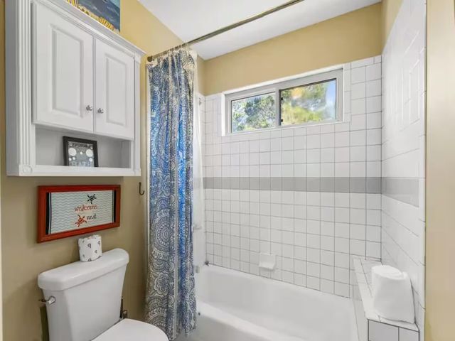 21904 Lakeview Drive, Panama City Beach, FL 32413