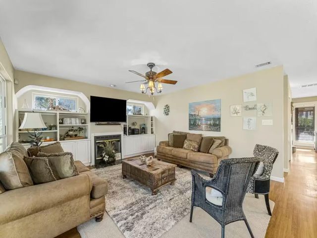 21904 Lakeview Drive, Panama City Beach, FL 32413