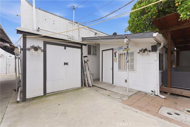 725 W 107th, Los Angeles, CA 90044