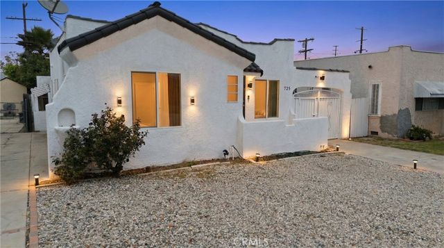 725 W 107th, Los Angeles, CA 90044