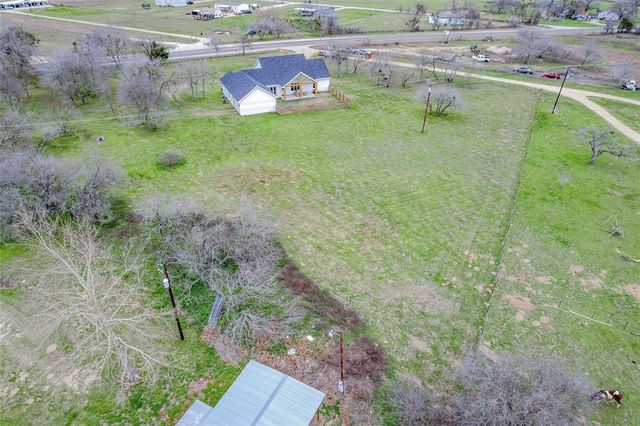 2230 Farm to Market 713, Lockhart, TX 78644