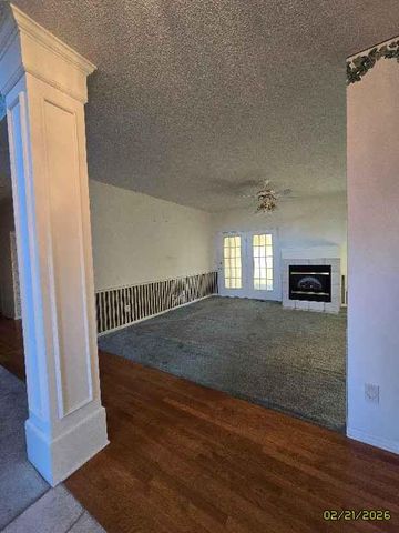 1204 N Elm Street, Louisburg, KS 66053