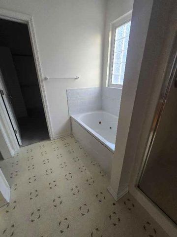 1204 N Elm Street, Louisburg, KS 66053