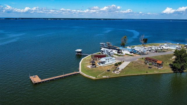 6465 Peninsula Road, Kerens, TX 75144