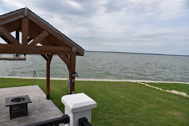6465 Peninsula Road, Kerens, TX 75144
