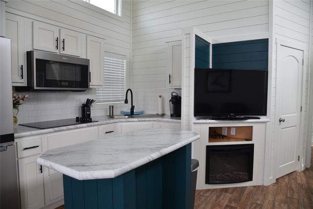 6465 Peninsula Road, Kerens, TX 75144