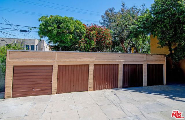 170 S Sycamore Avenue, Los Angeles, CA 90036