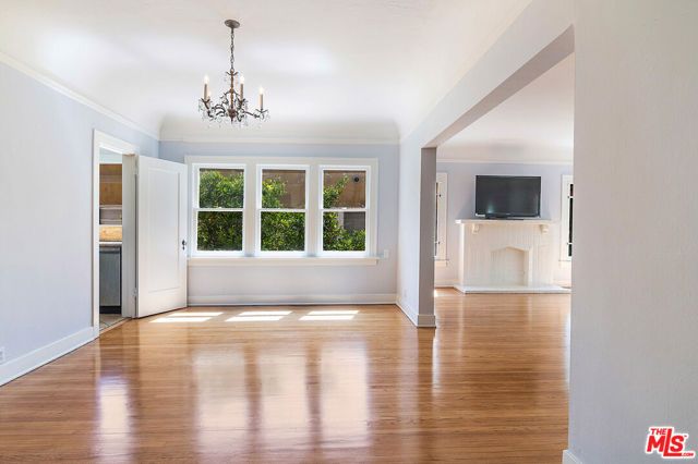 170 S Sycamore Avenue, Los Angeles, CA 90036