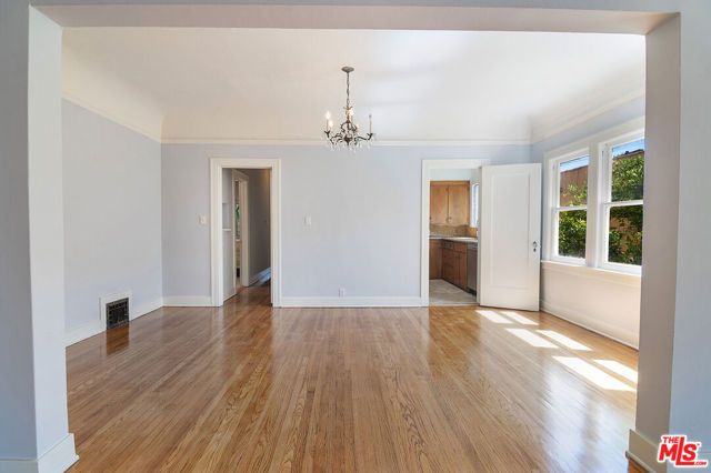 170 S Sycamore Avenue, Los Angeles, CA 90036