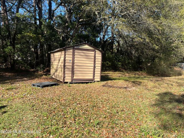 4219 Martha Court, Pascagoula, MS 39581