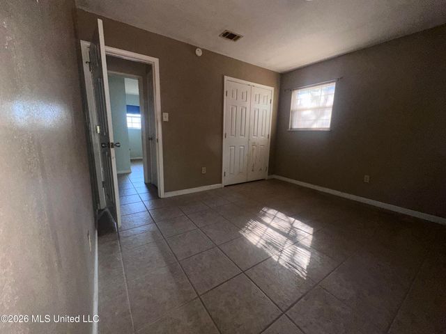 4219 Martha Court, Pascagoula, MS 39581