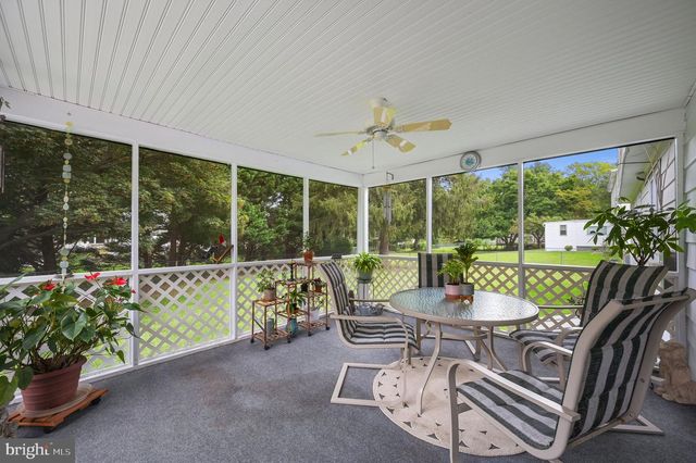93 S FAIRFIELD DR, Dover, DE 19901