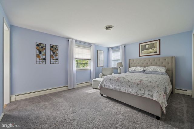 93 S FAIRFIELD DR, Dover, DE 19901